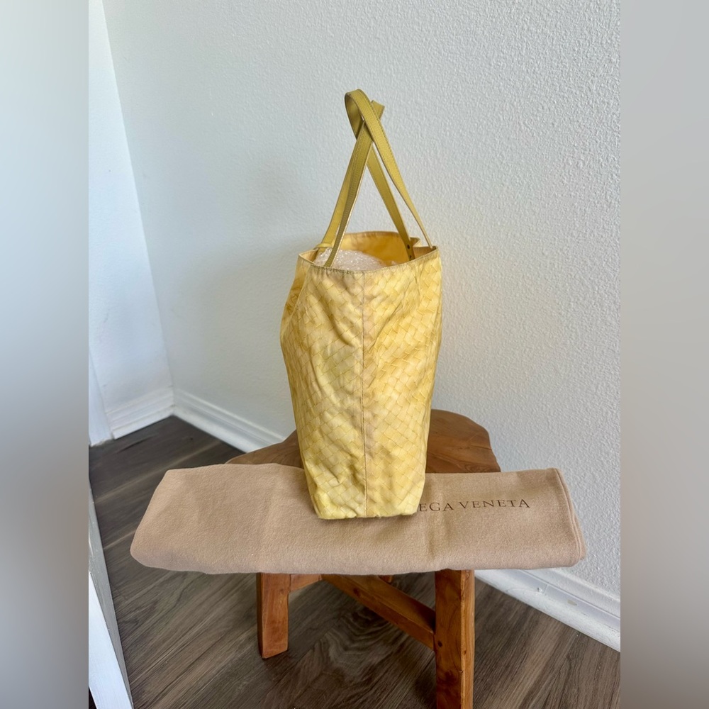 Bottega Veneta Yellow Woven Leather Tote - Picture 6 of 16
